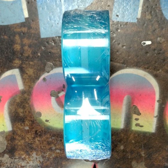 Wheels Evolve Skateboards Made in USA - Picture 7 of 7